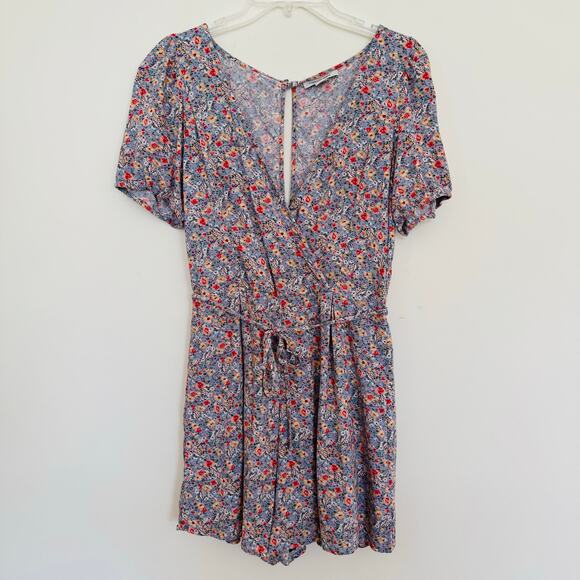 American Eagle Floral Carnation Wrap Front Lightweight V Neck Summer Romper Sz L - Picture 4 of 15